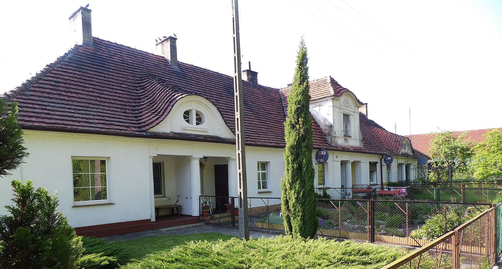 Sześciorak, ob. dom, Oporowo