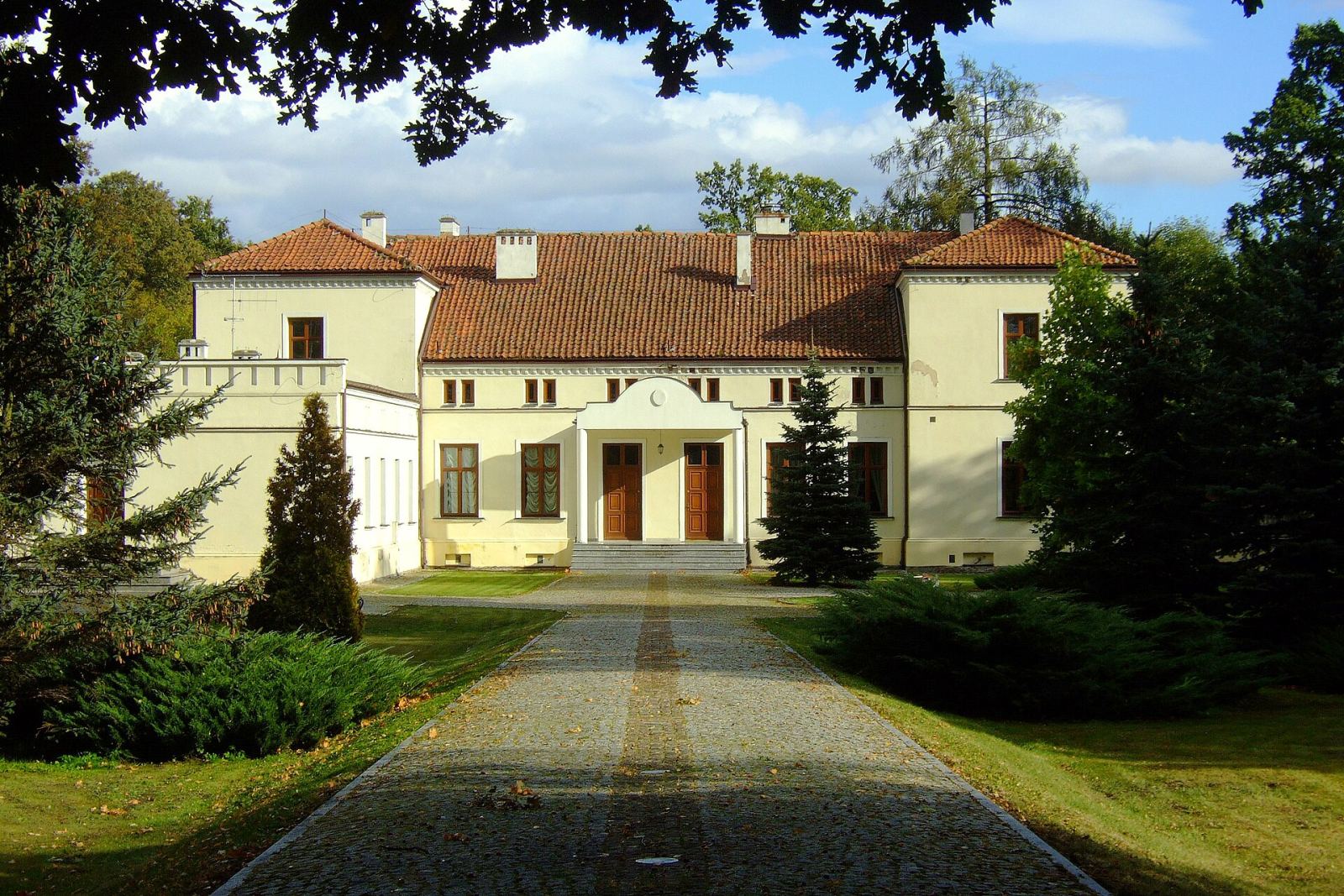 Pałac, Łojdy