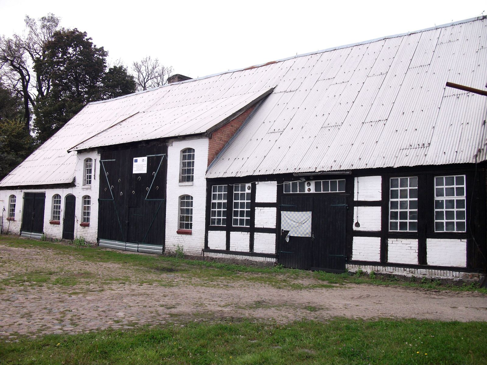 Stodoła, Gralewo