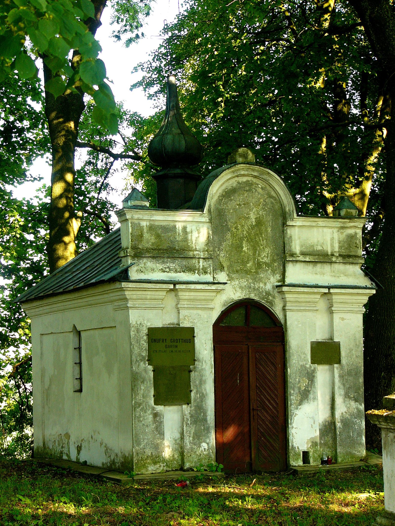 Kaplica grobowa rodziny Grotthusów, Dziekanów