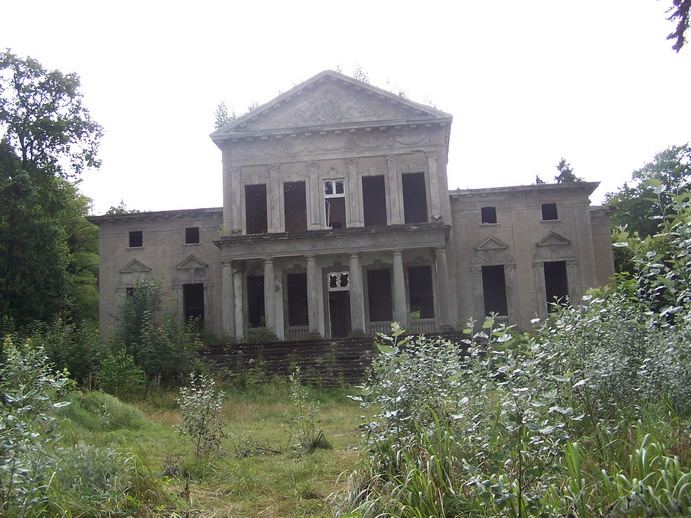 Pałac, Brzózki