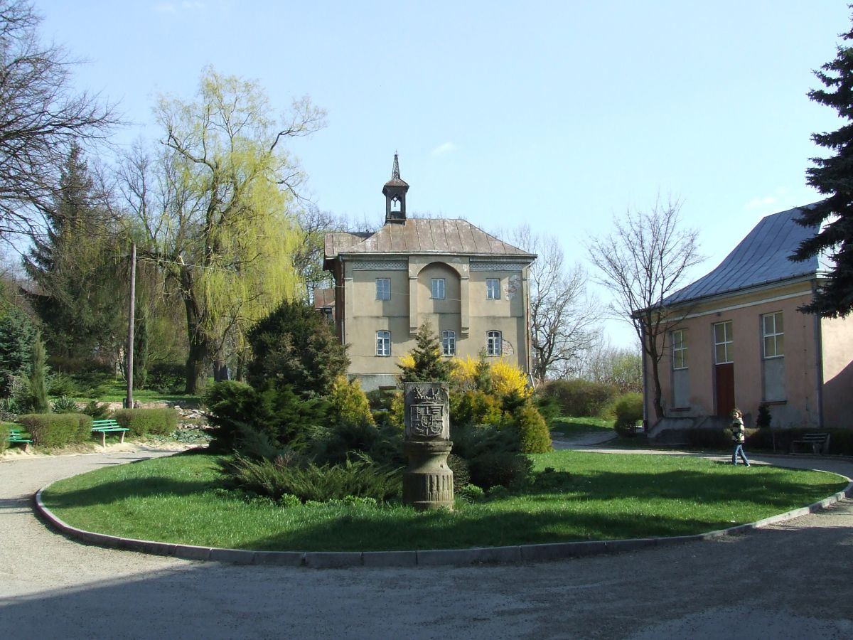 Zespół dworsko-parkowy, Pawłosiów