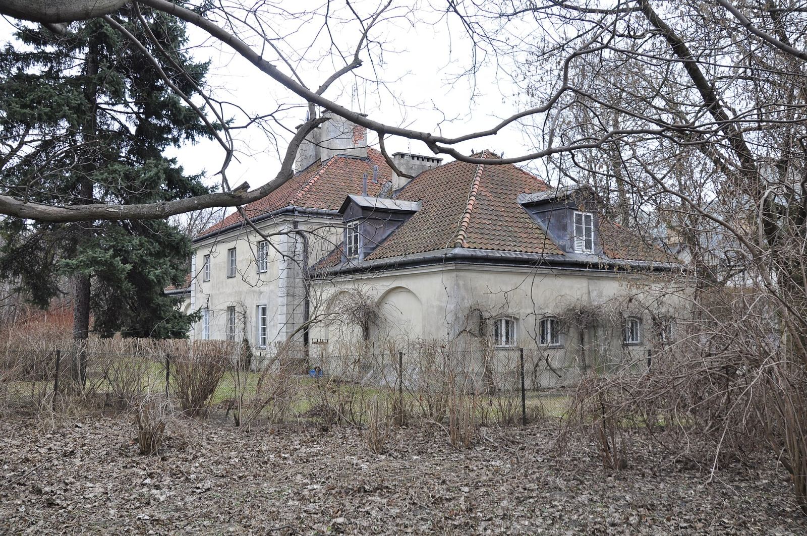 Budynek gospodarczy, Warszawa