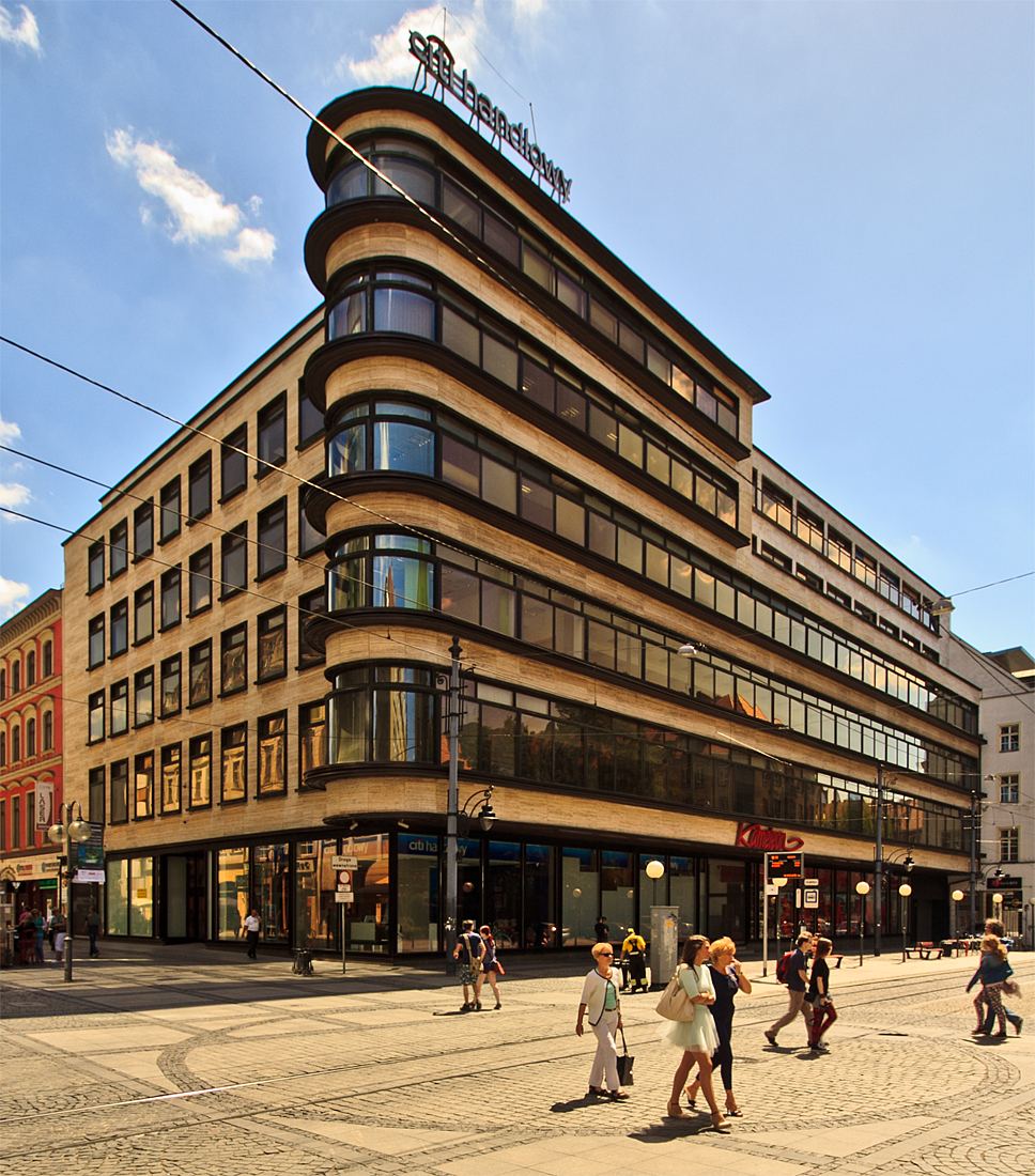Dom towarowy Kameleon, Wrocław
