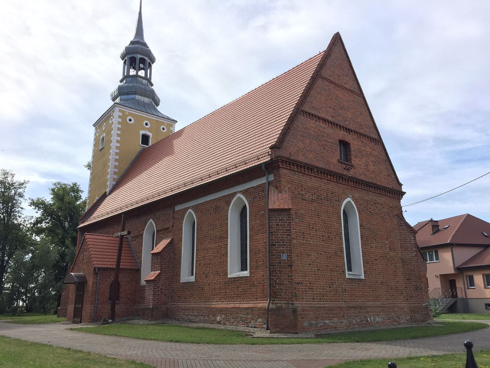 Kościół filialny pw. Matki Boskiej Gromnicznej, Bukowie