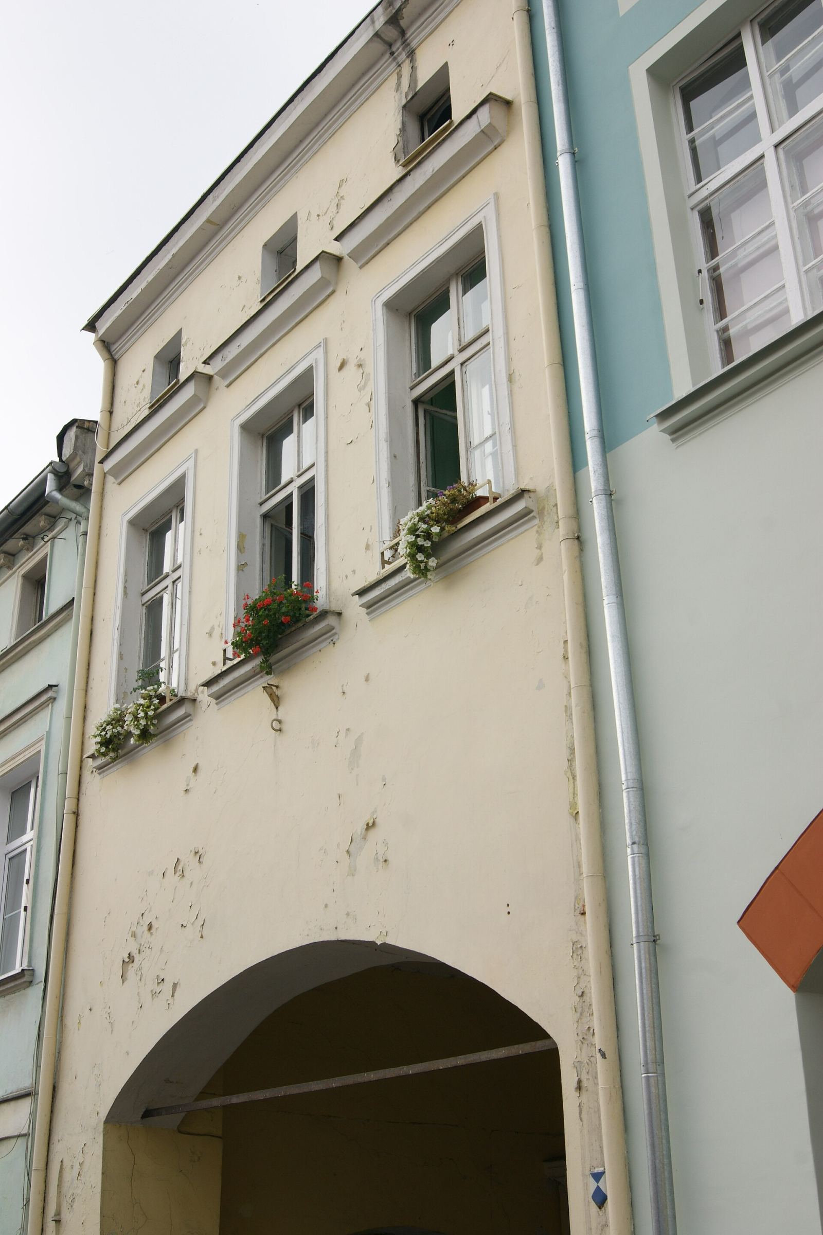 Dom, Gniew