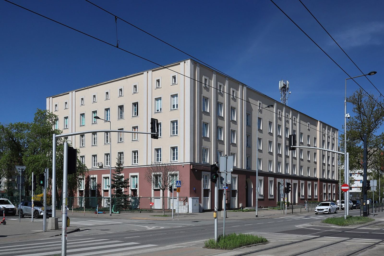 D. Dom Dozorców, Warszawa