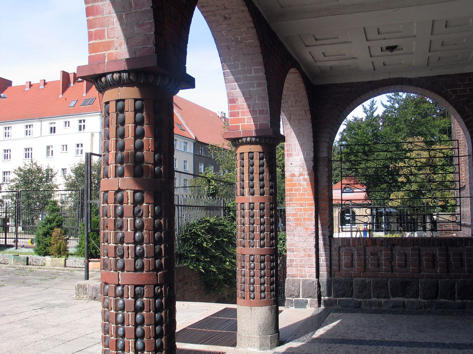 Szkoła podstawowa, ob. liceum ogólnokształcące, Szczecin