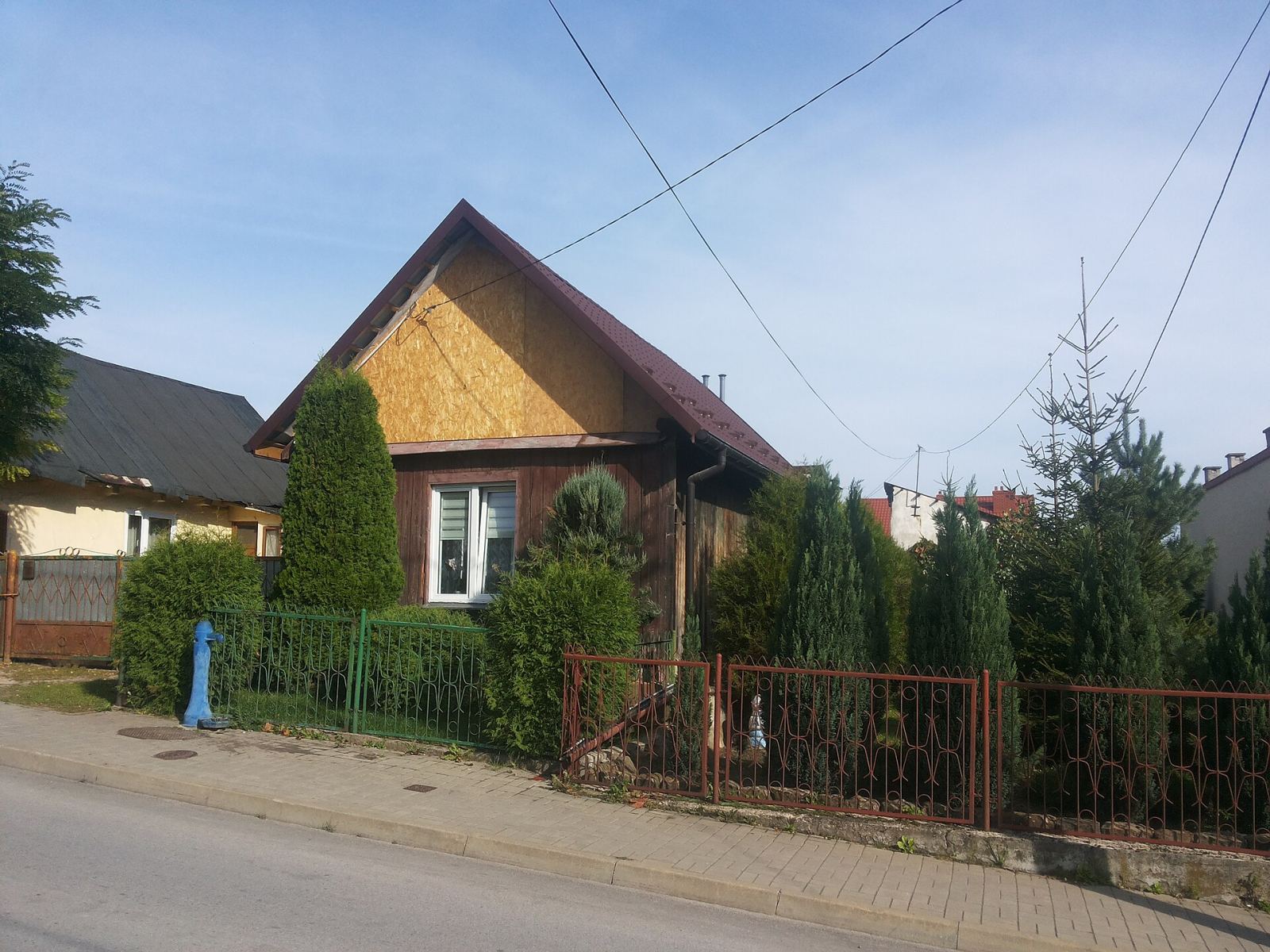Chałupa, Chęciny
