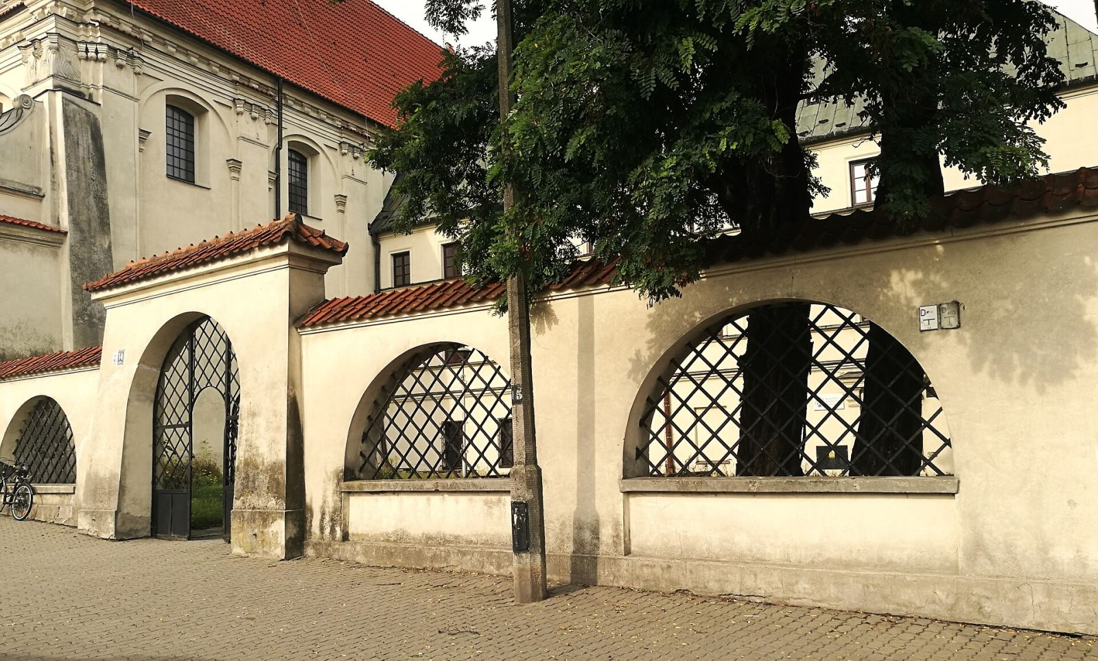 Ogrodzenie z bramkami, Lublin