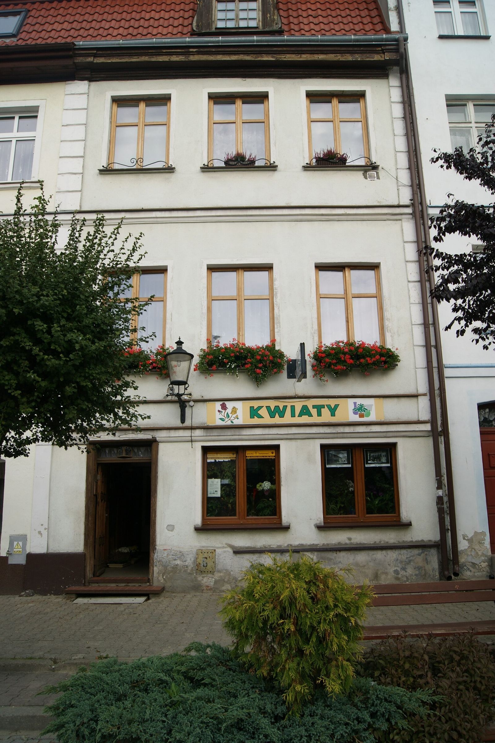Dom, Gniew