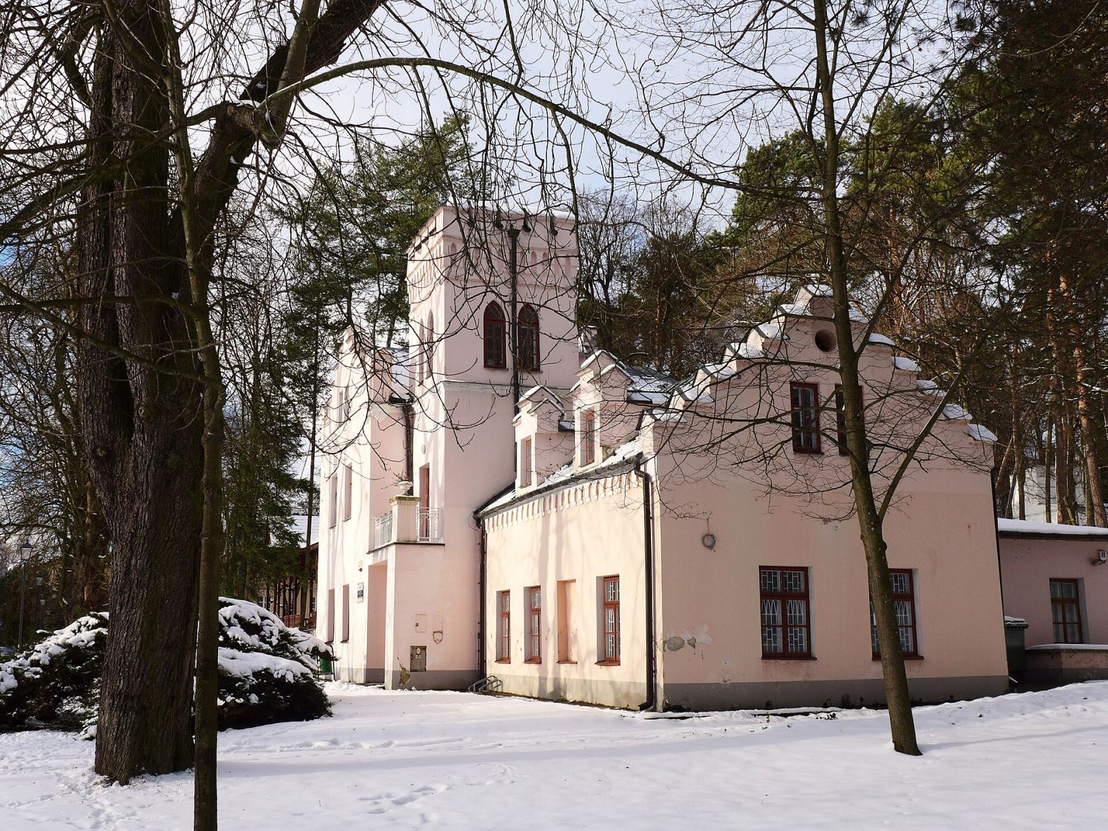 Domek Gotycki, d. karczma, Nałęczów