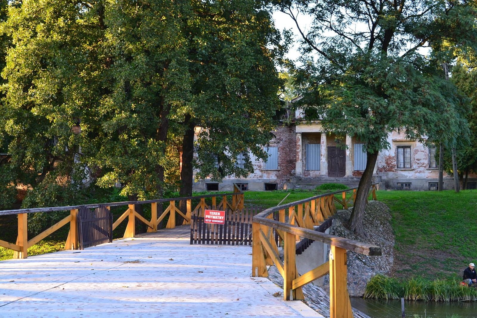 Park krajobrazowy, Krześlów