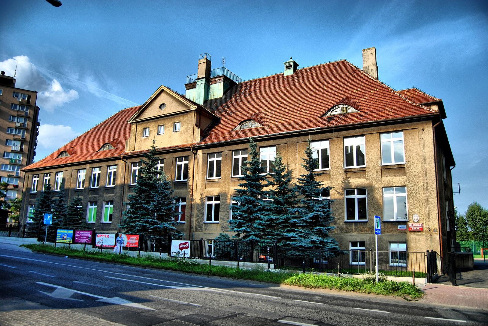 Katolicka Szkoła Ludowa św. Michała, ob. Szkoła Podstawowa nr 6, Gniezno