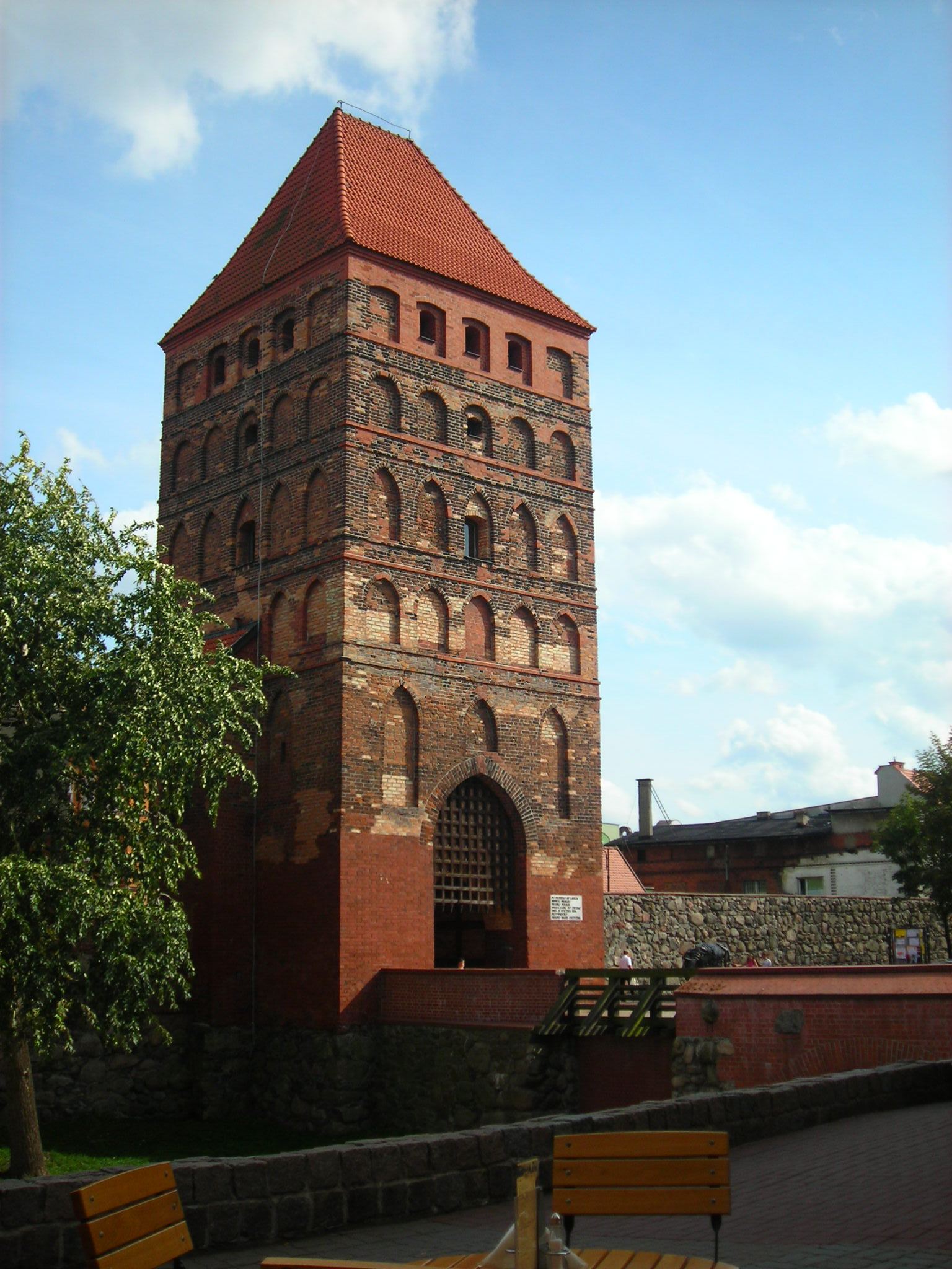 Brama Człuchowska, Chojnice