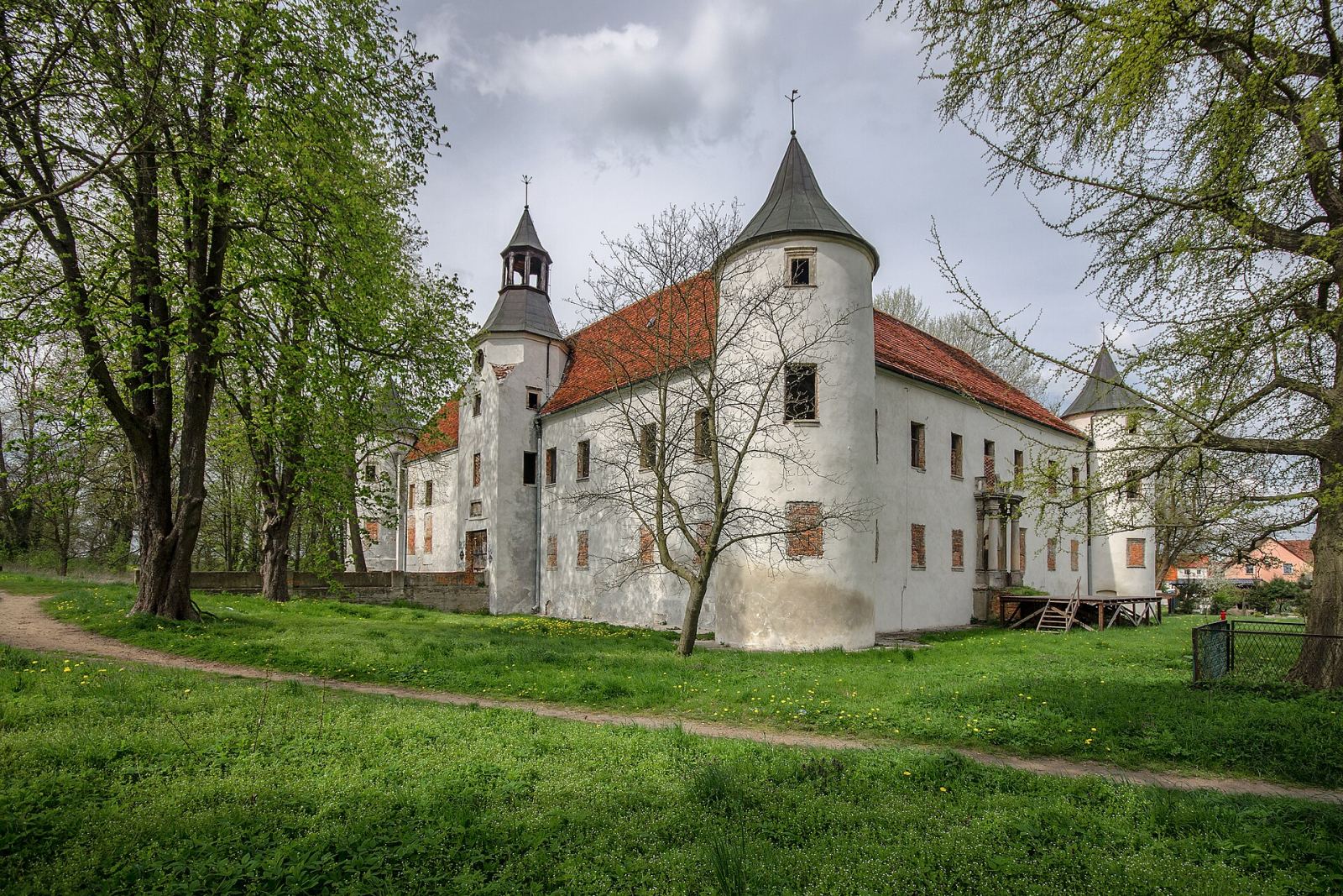 Zamek, Chobienia