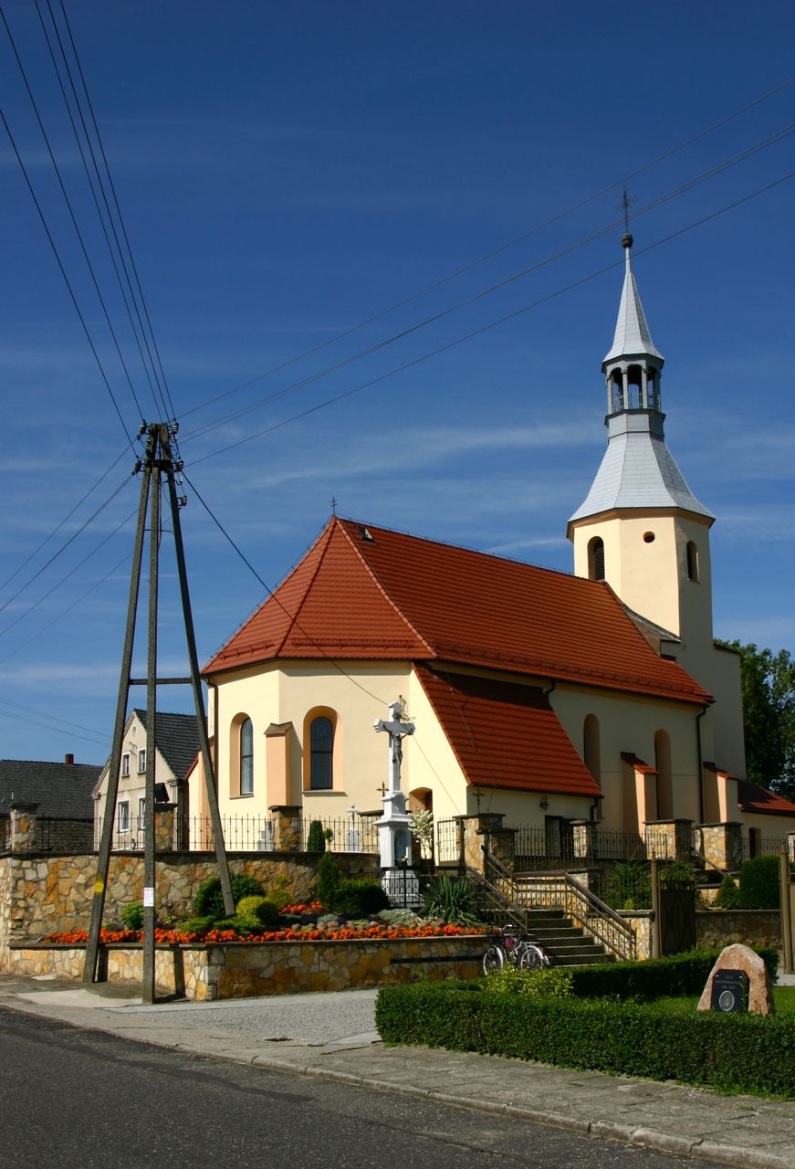 Kościół parafialny pw. św. Michała Archanioła, Pisarzowice