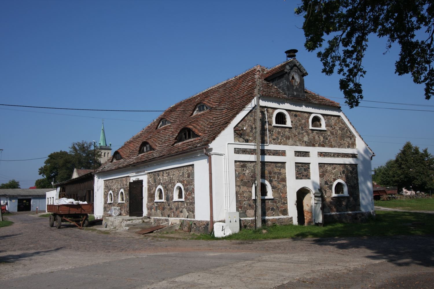 Spichlerz folwarczny, Pieski