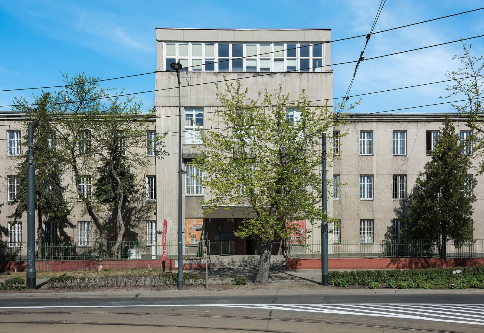 Gmach główny Instytutu Tele- i Radiotechnicznego, Warszawa