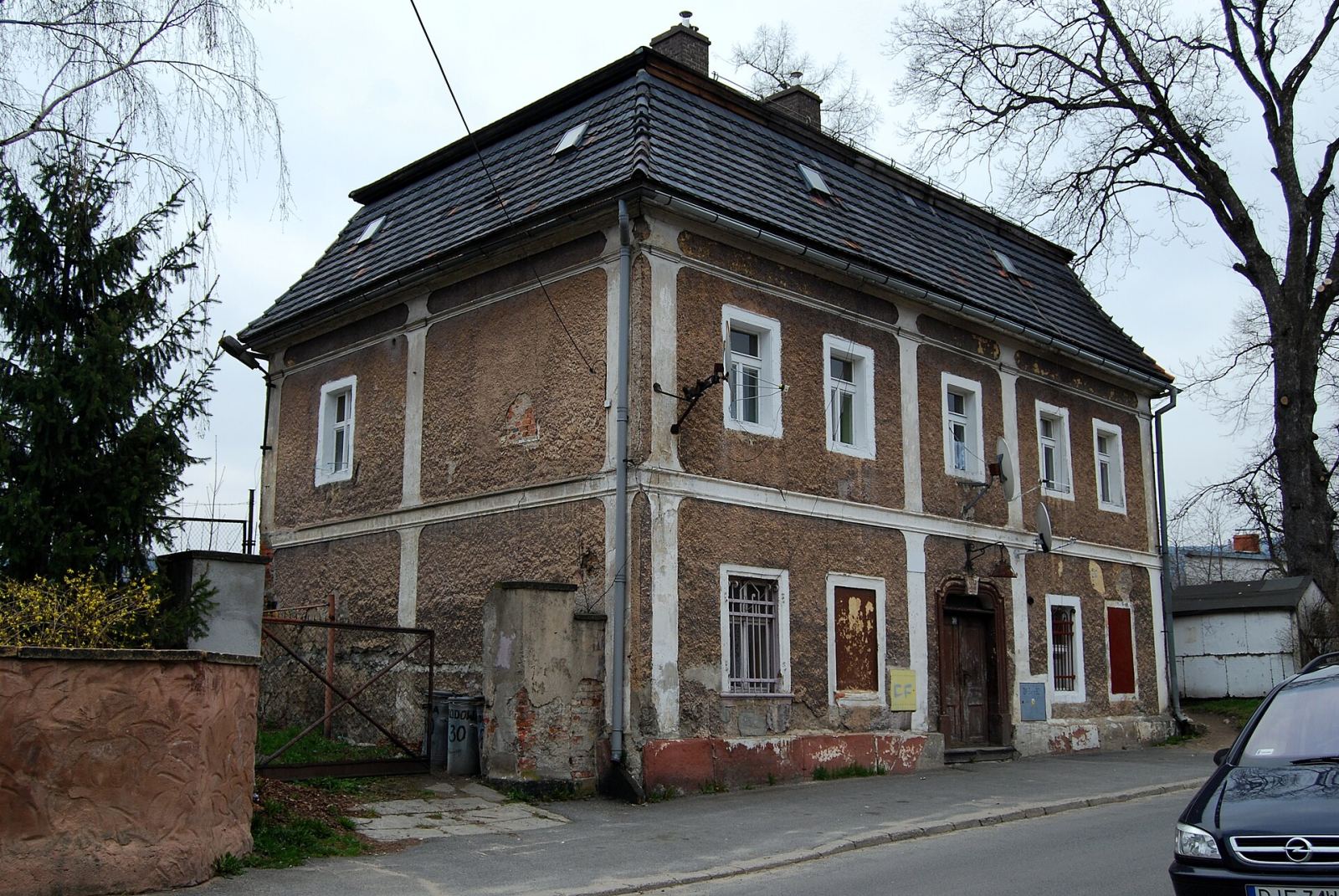 Dom tkaczy, ob. kamienica czynszowa, Kowary