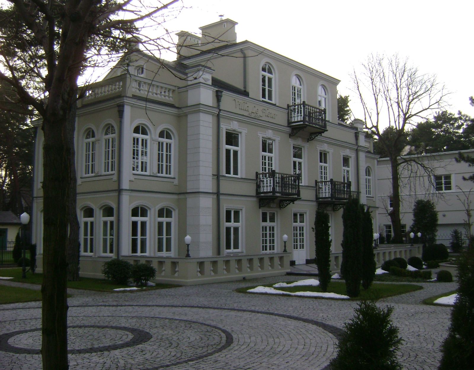 Budynek mieszkalny, Konstancin-Jeziorna