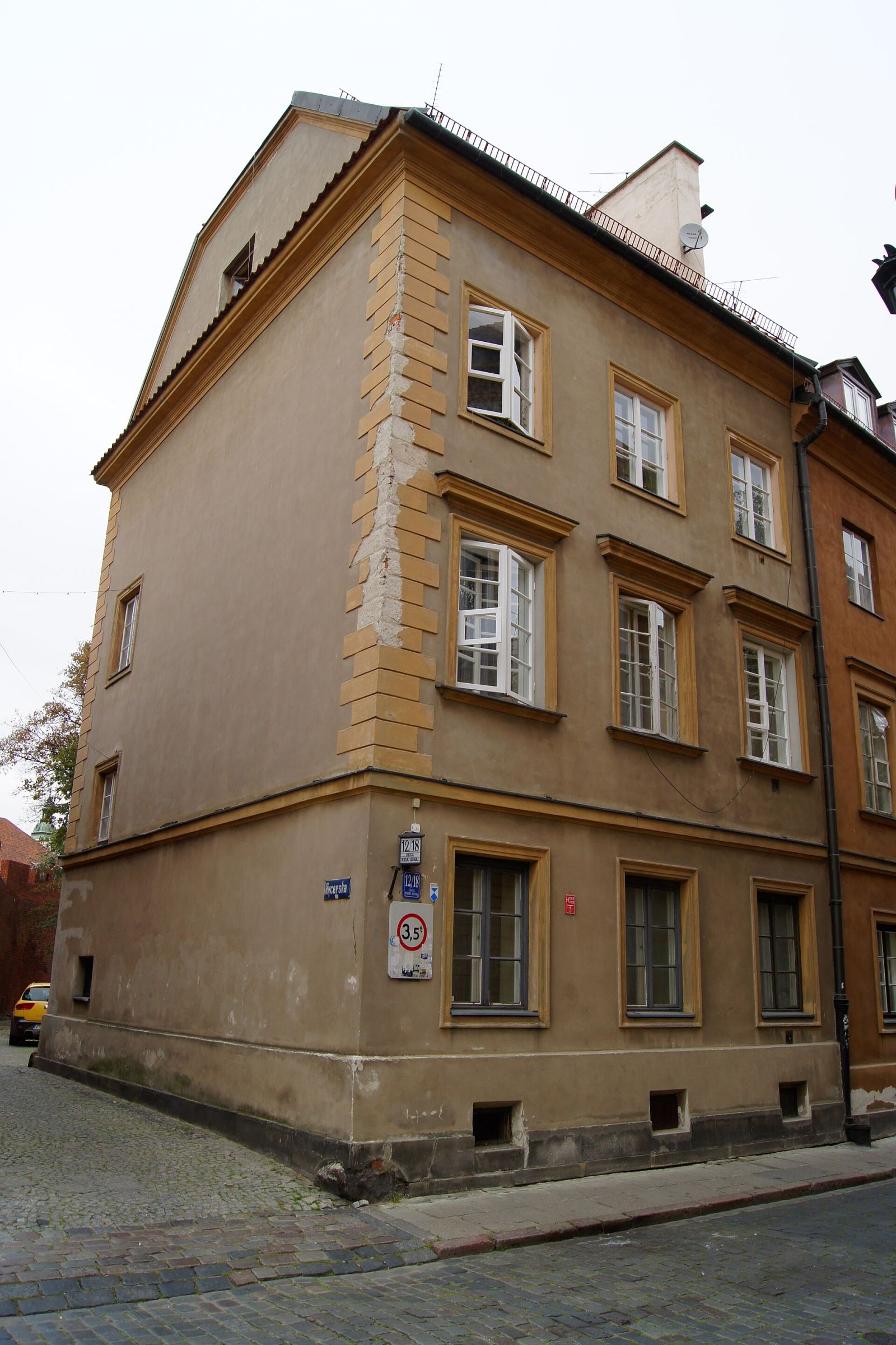 Kamienica, Warszawa