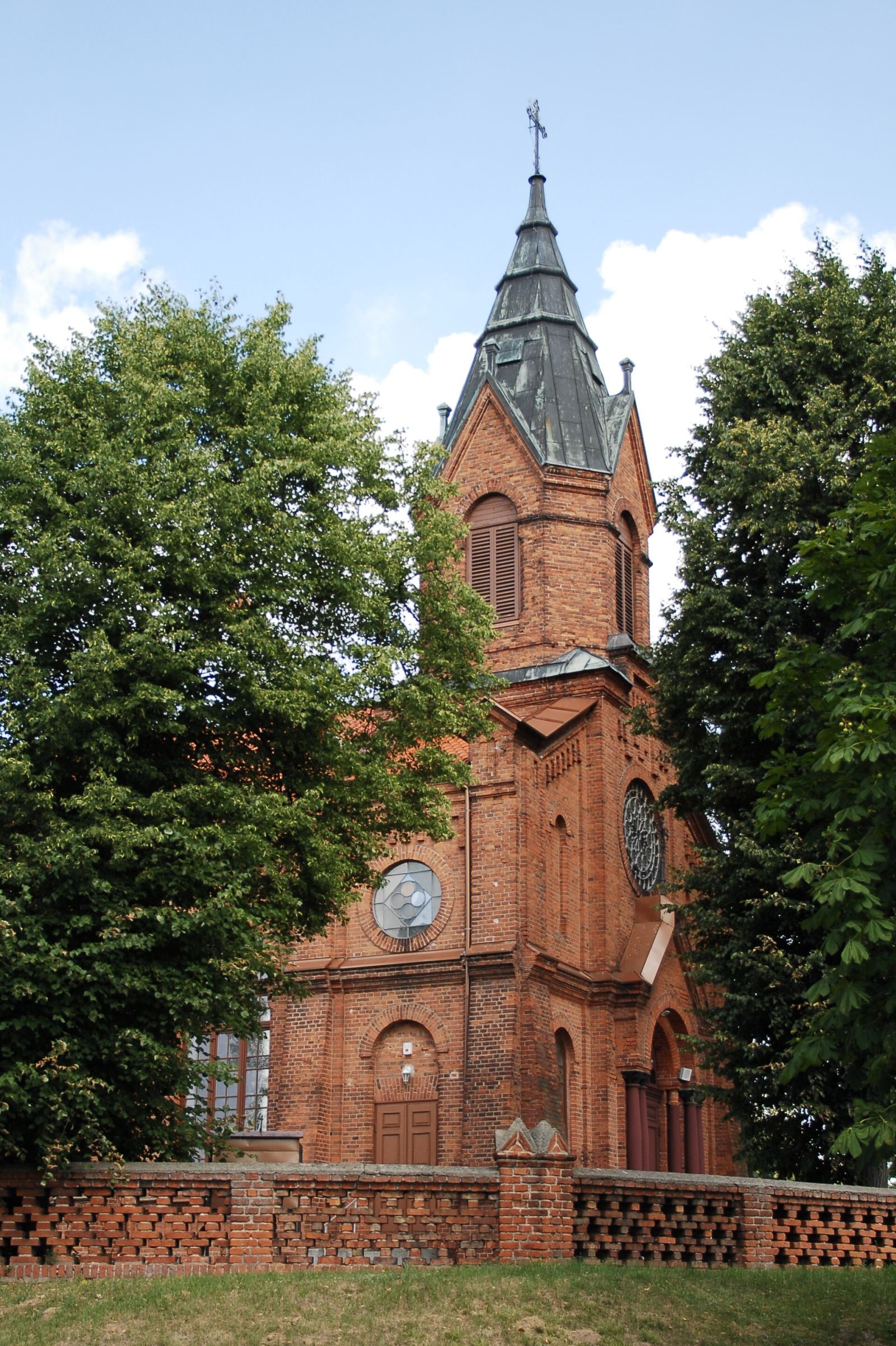 Kościół parafialny pw. św. Stanisława Biskupa, Ciachcin