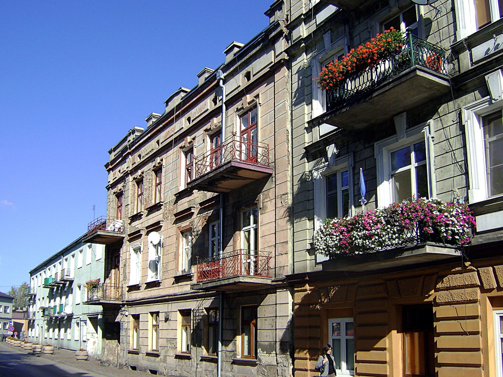 Kamienica z oficyną, Brzeziny