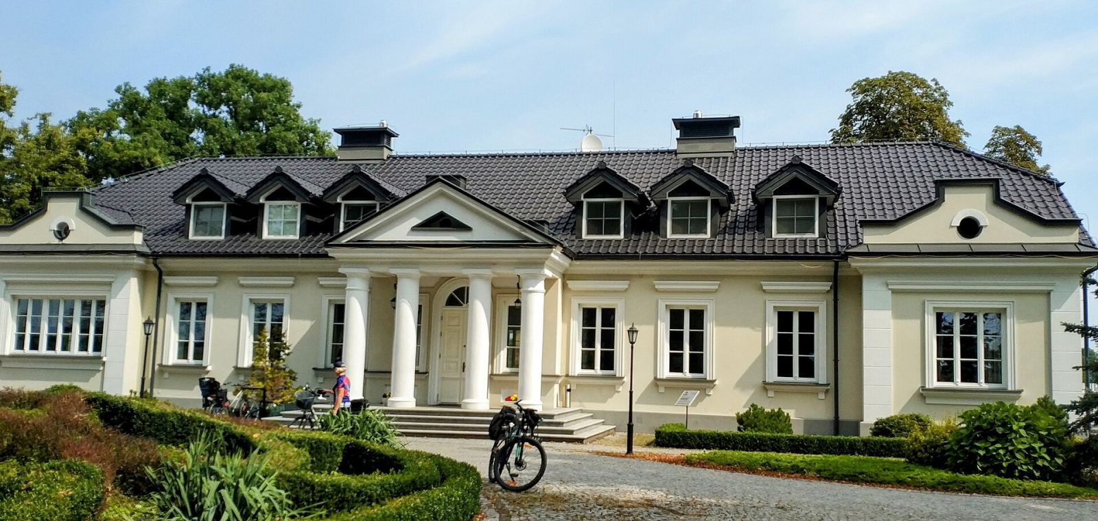 Zespół dworski, Droblin