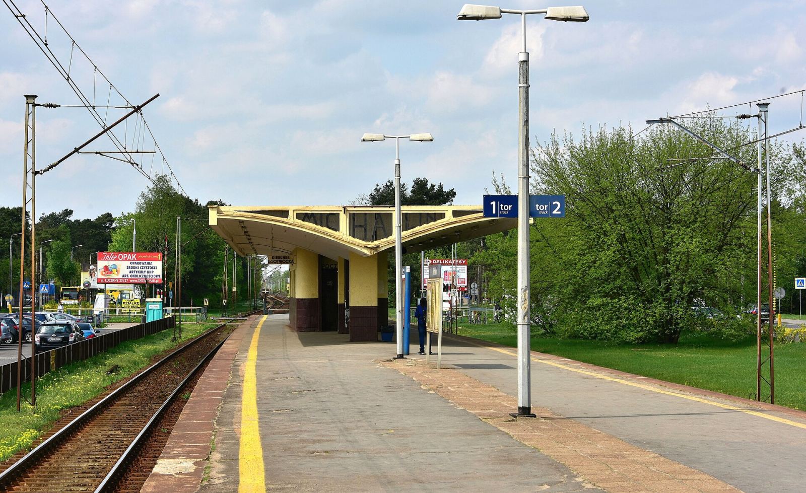 Wiata peronowa z poczekalnią, Warszawa