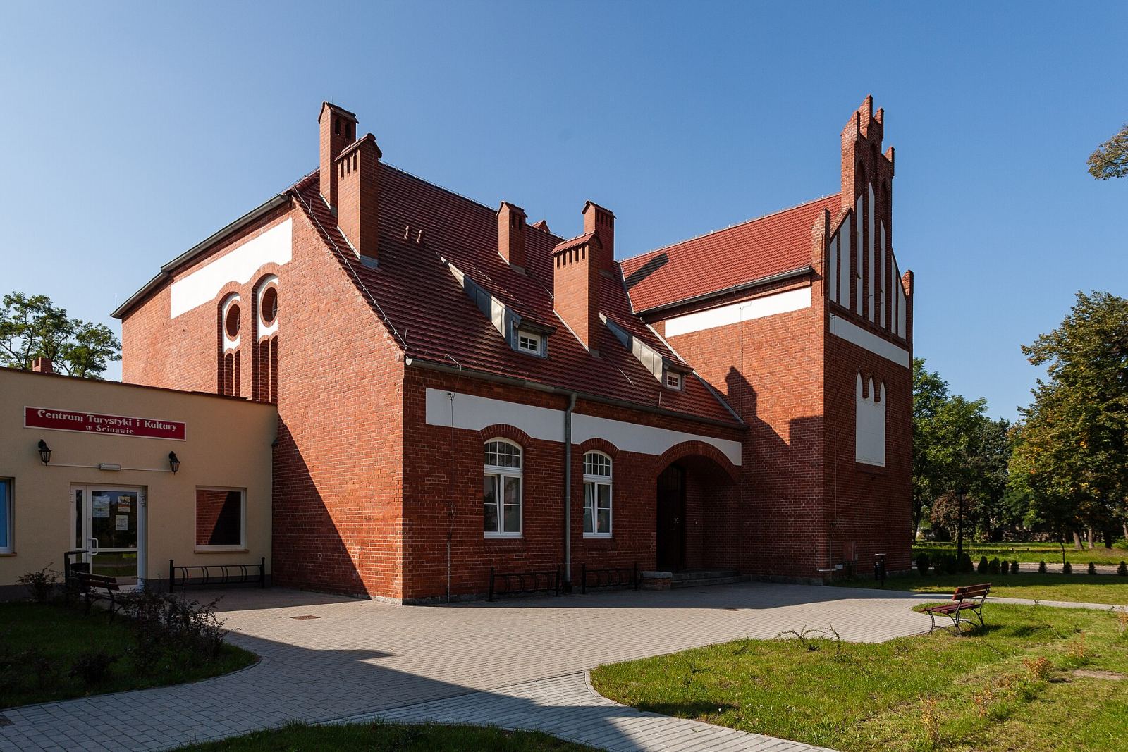 Szkoła, Ścinawa