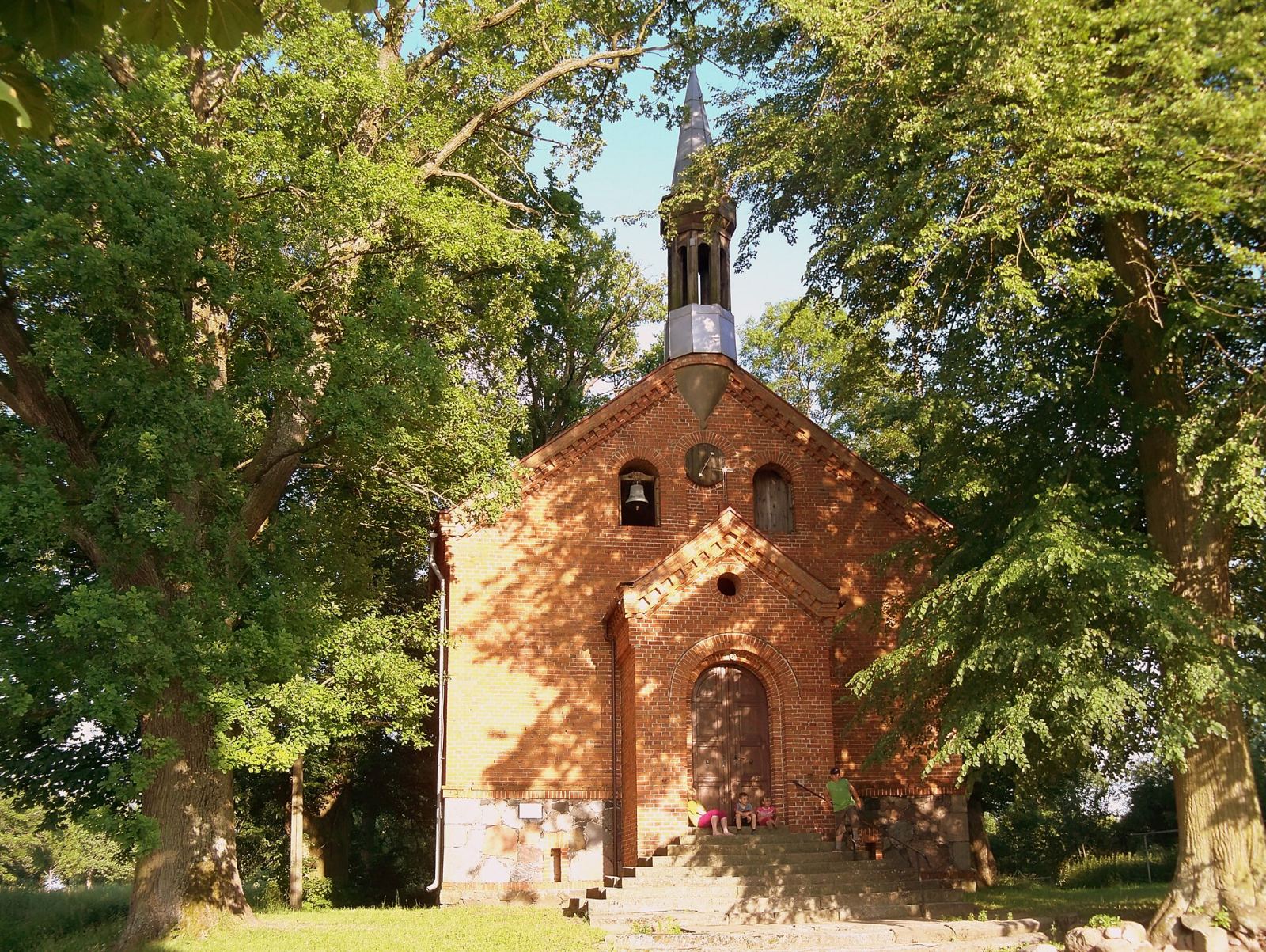 Kościół filialny pw. Podwyższenia Krzyża Św., Kikowo