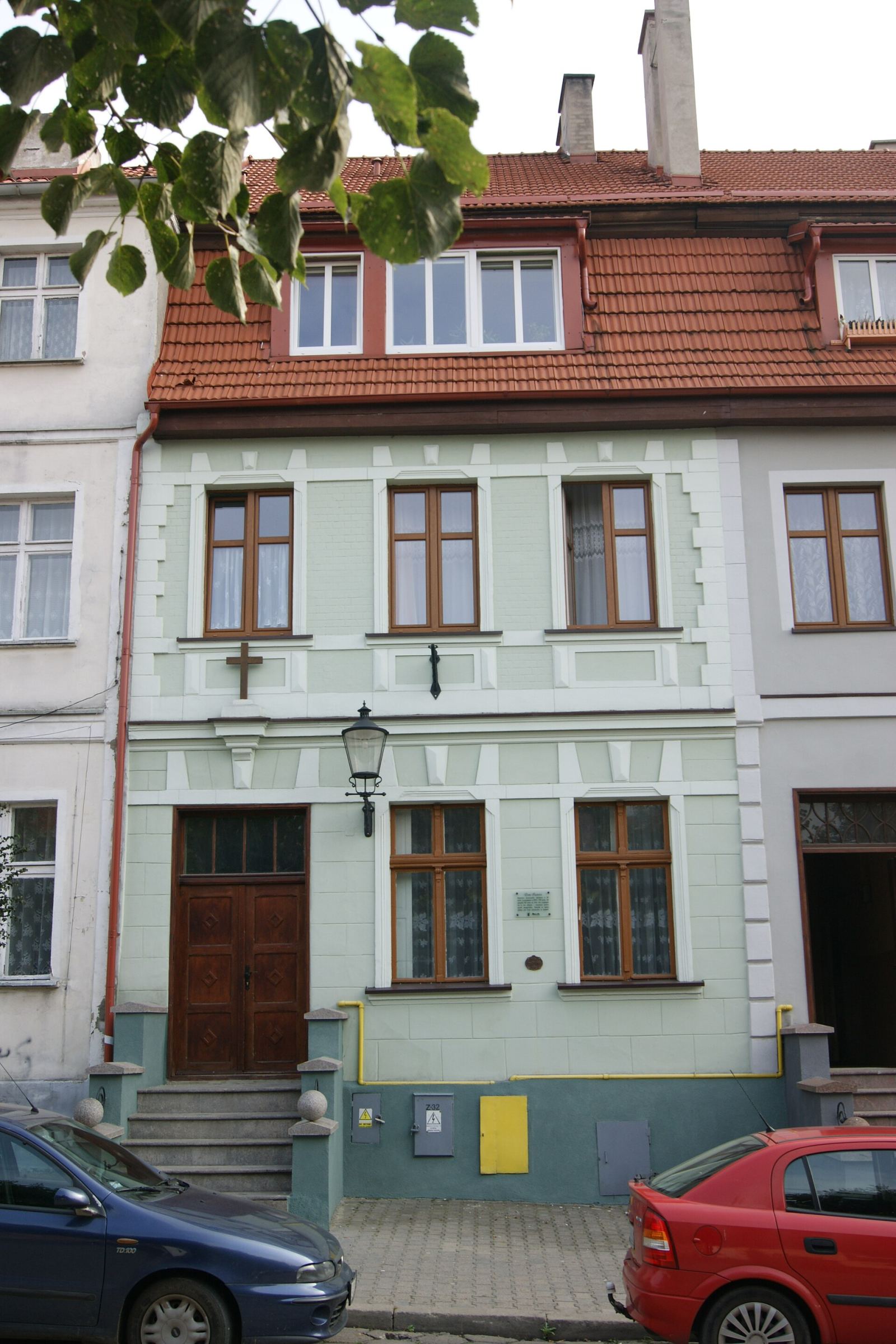 Dom, Gniew