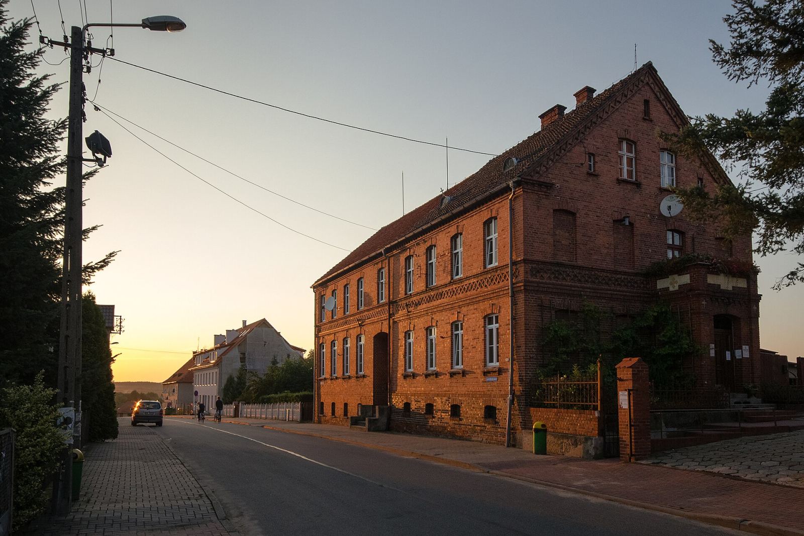 Plebania z domem parafialnym, Międzybórz