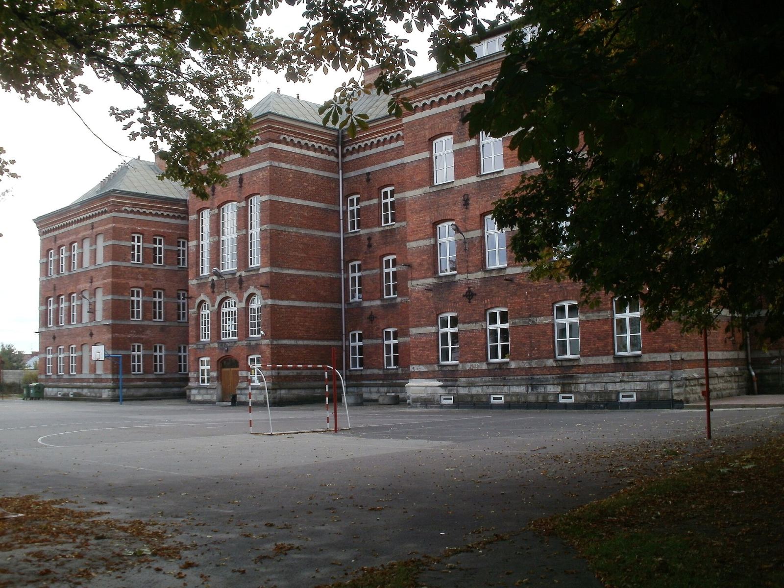 Gimnazjum, ob. I Liceum Ogólnokształcące im. Seweryna Goszczyńskiego, Nowy Targ