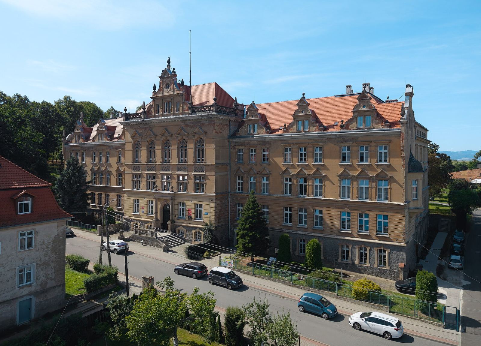 Gimnazjum, ob. ośrodek szkolno-wychowawczy, Piława Górna
