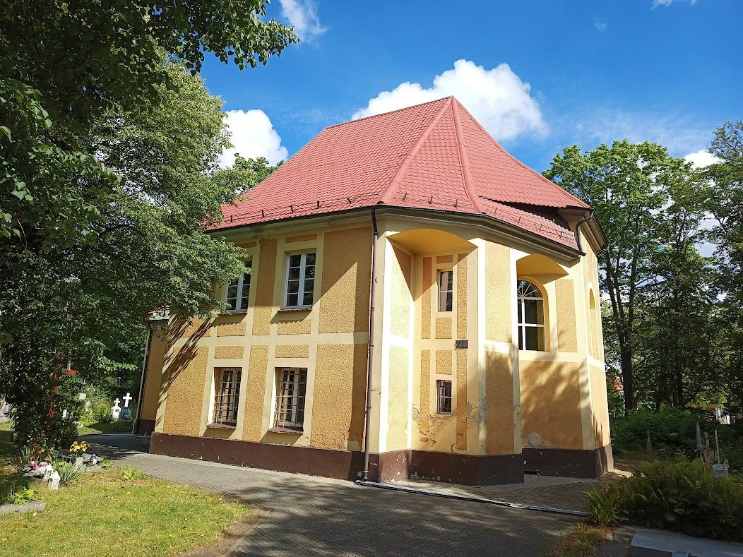 Kaplica pw. Świętego Krzyża, Wołów