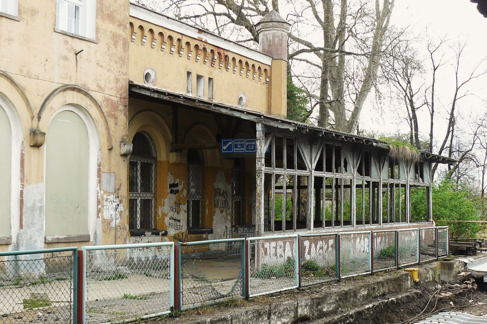 Dworzec PKP, Jawor