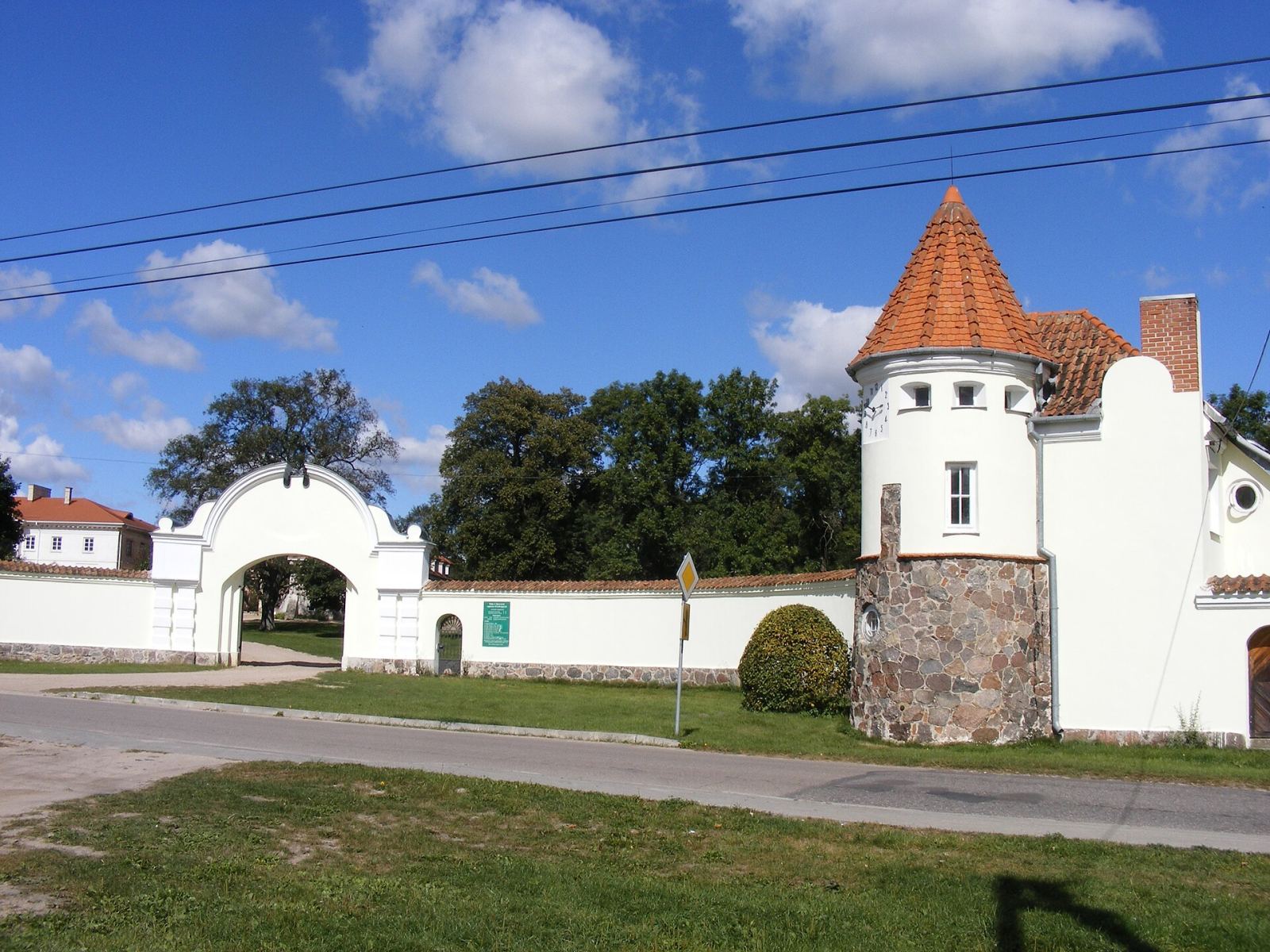 Ogrodzenie z bramą i kordegardą, Korczew