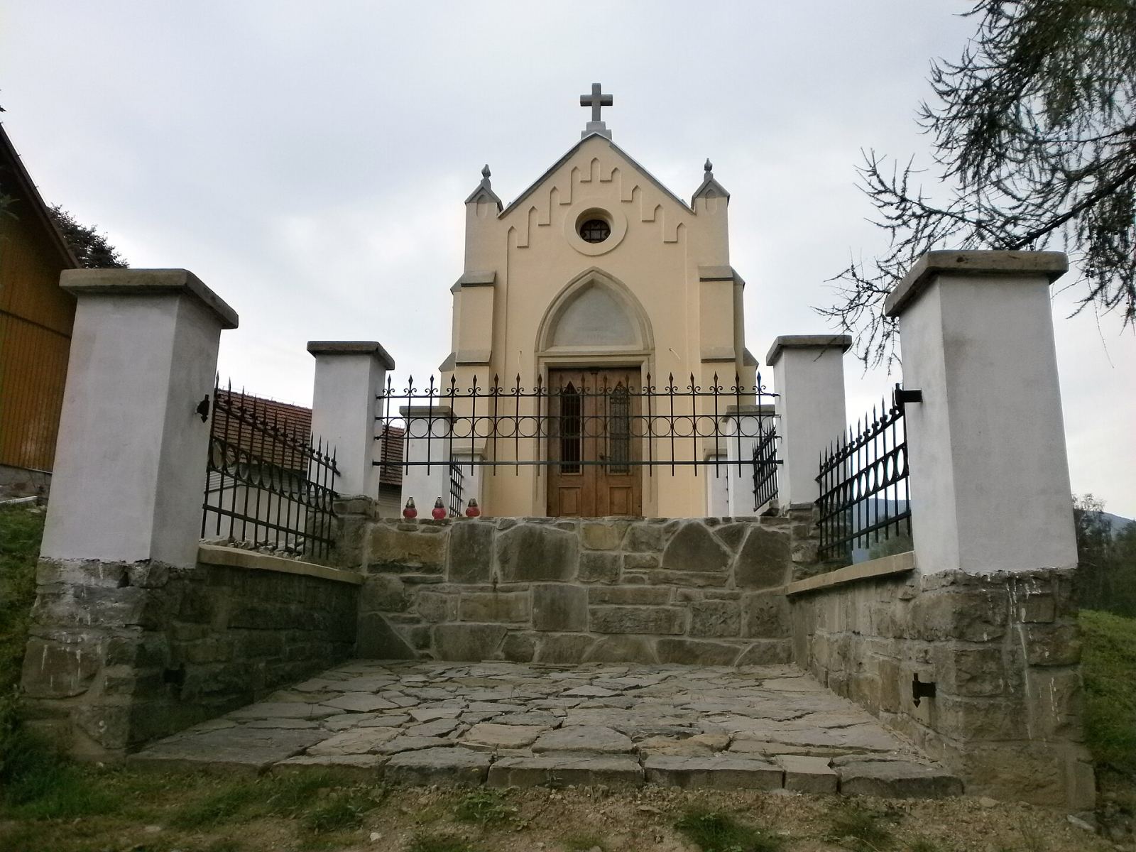 Kaplica grobowa rodziny Myszkowskich, Tymbark