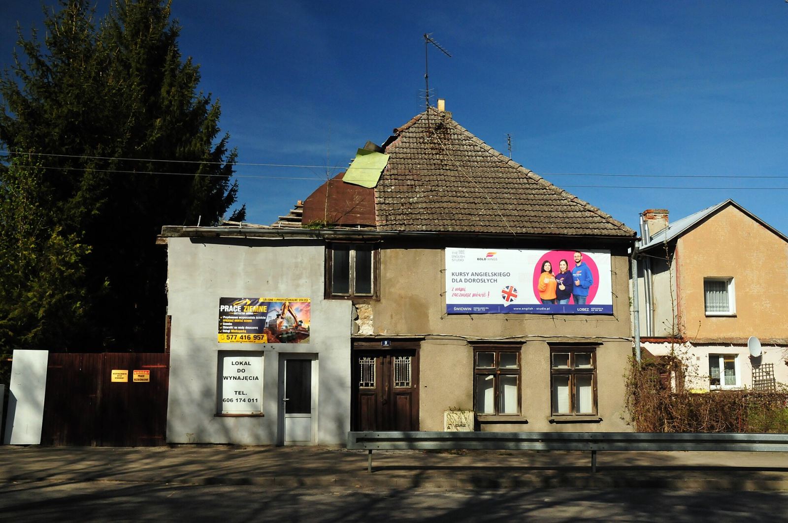 Dom, Łobez