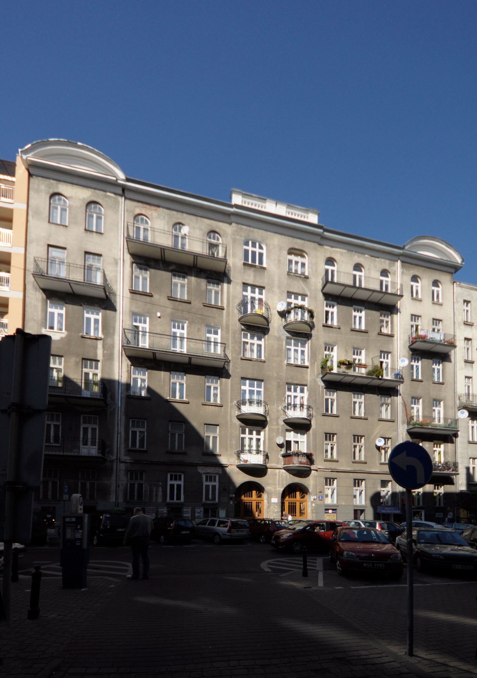 Kamienica z oficynami, Warszawa