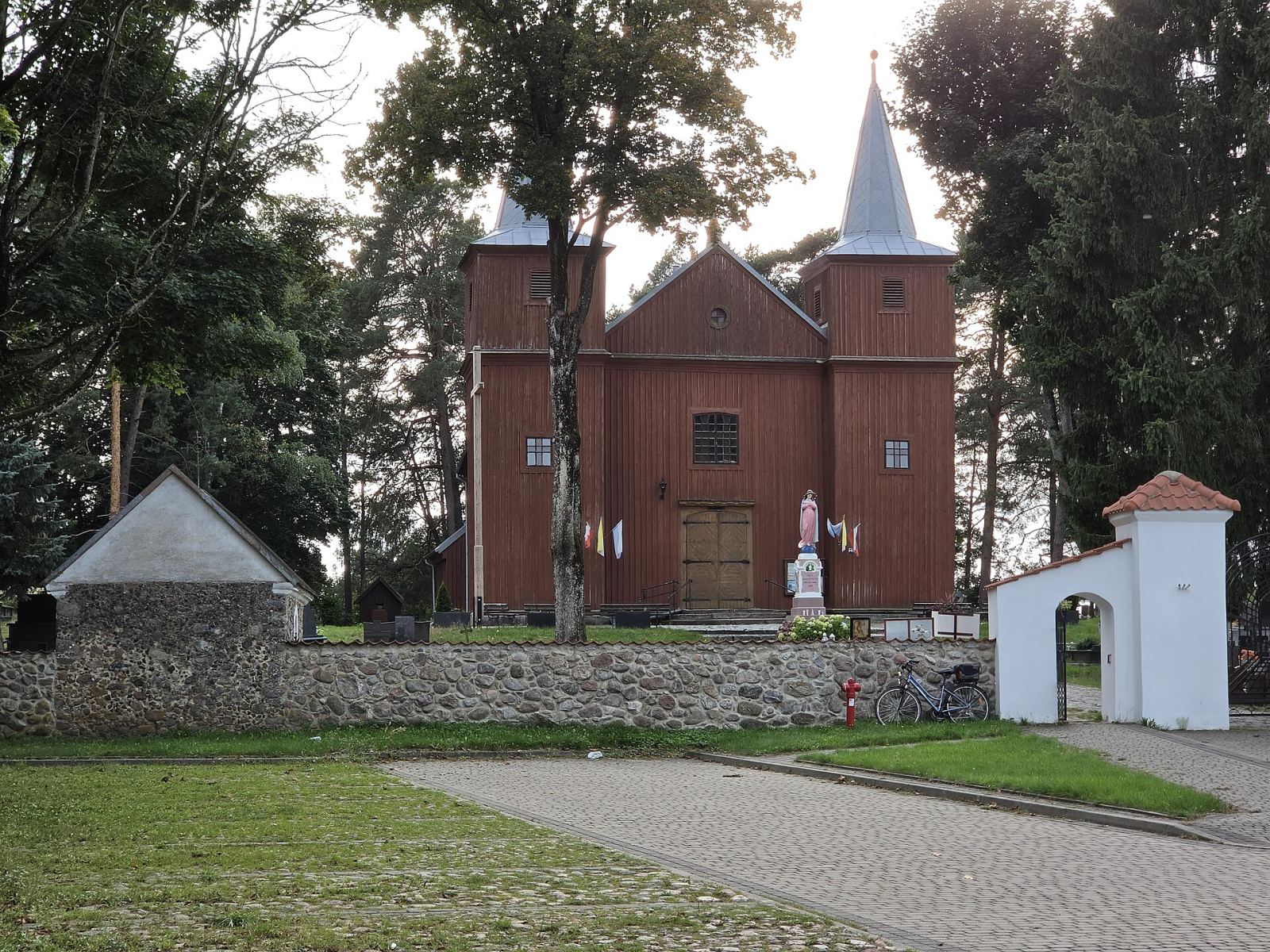 Zespół kościoła parafialnego pw. św. Mateusza, Jaminy