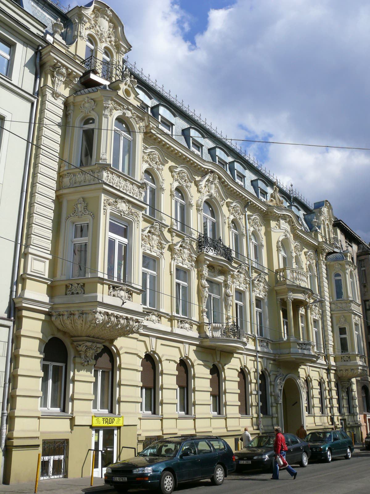 Otoczenie kamienicy, Łódź