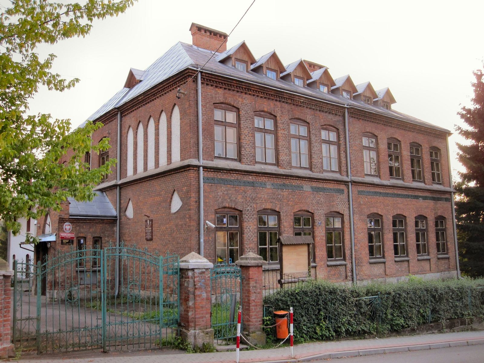 Szkoła, Lesko