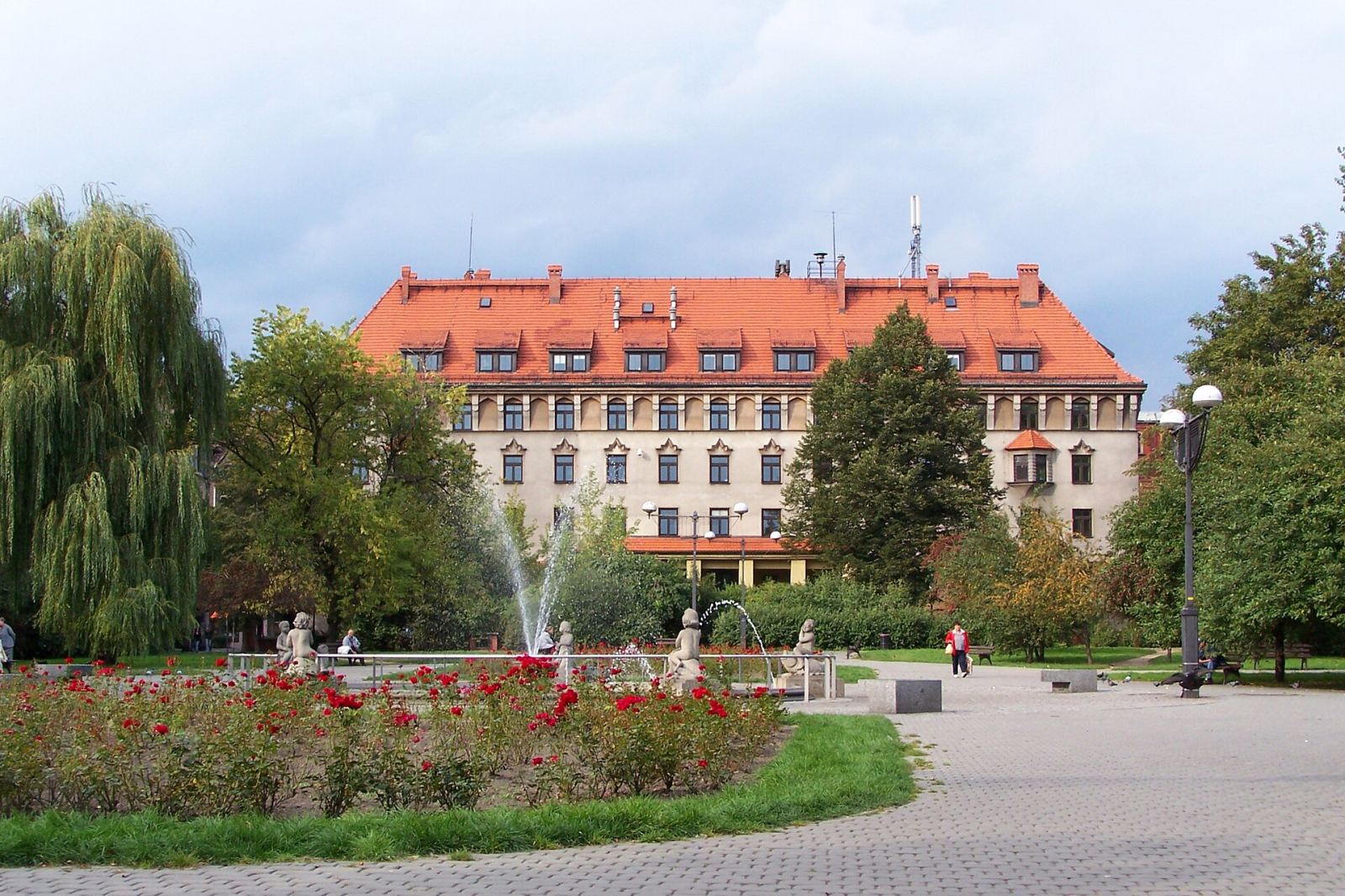 Zespół zabudowy placu Akademickiego, Bytom