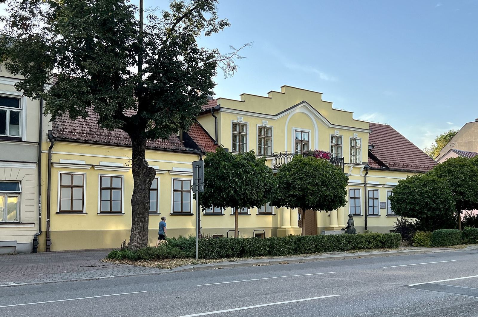 Dom z oficynami, Suwałki