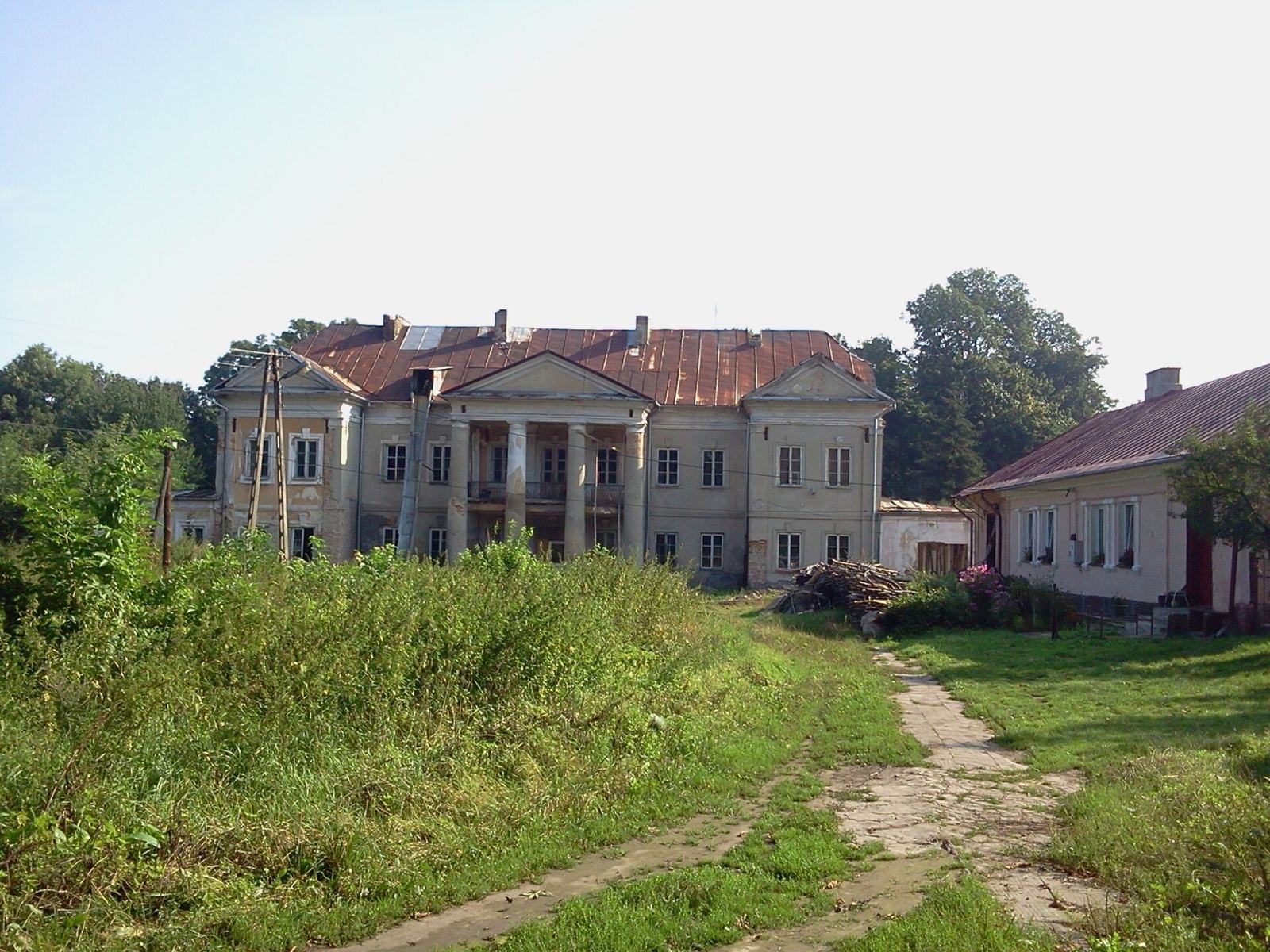 Zespół pałacowo-parkowy, Trzeszczany Pierwsze