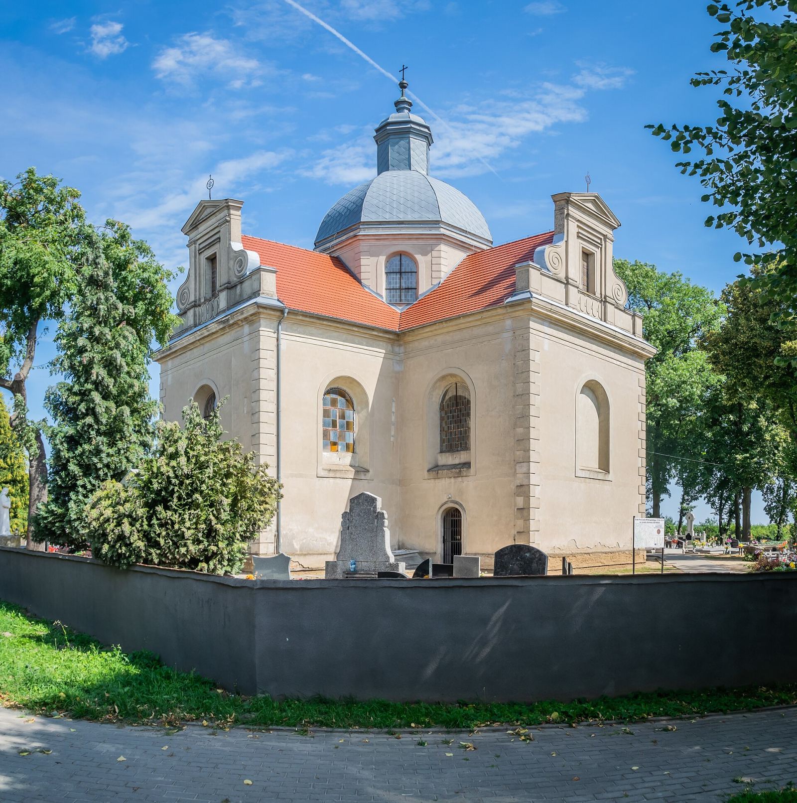 Kościół cmentarny pw. Świętego Krzyża, Lwówek