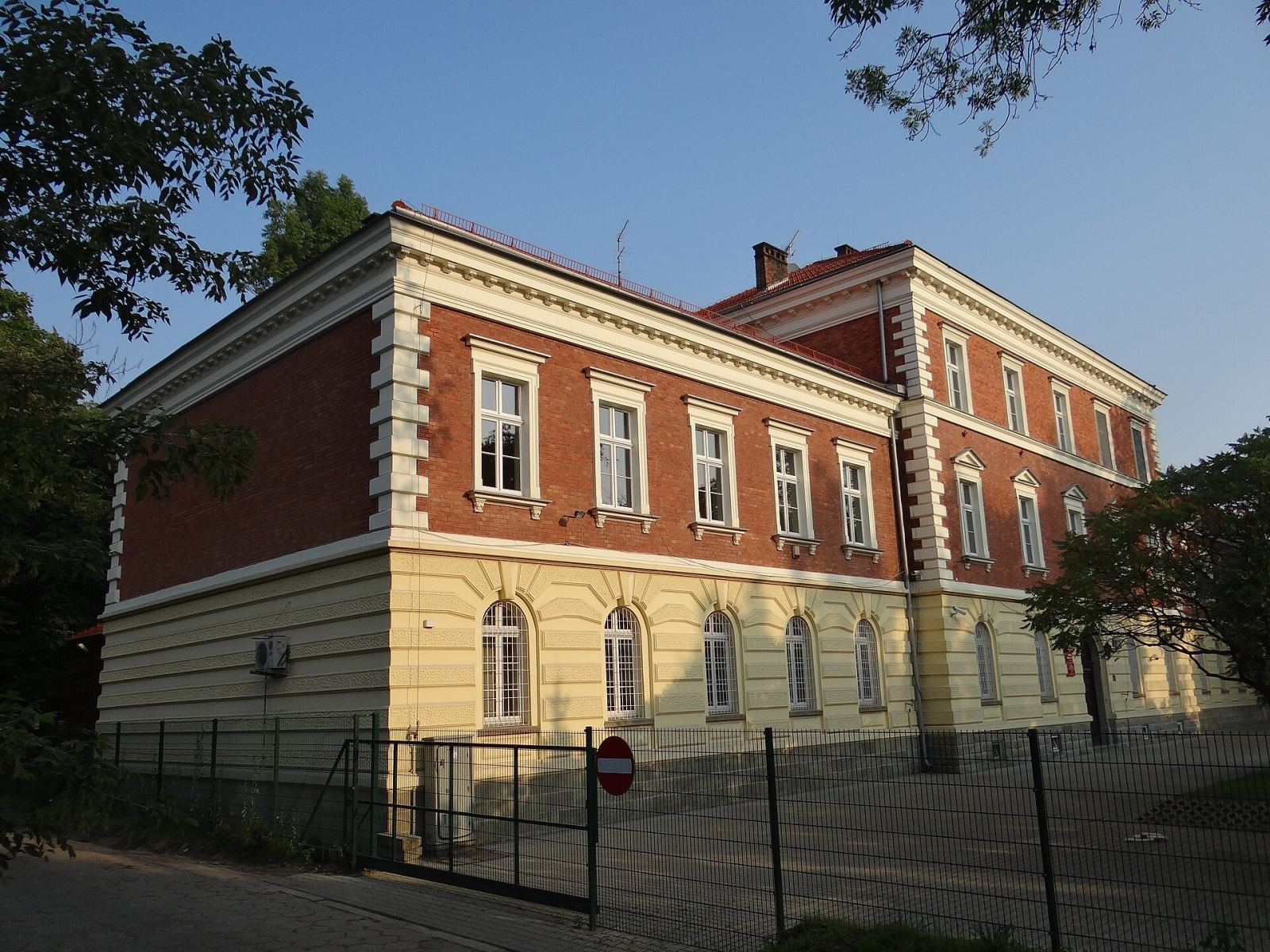 Budynek administracyjny, Kraków